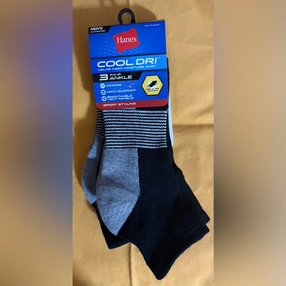 🍎 HANES Men’s Ankle Socks 3 Pair Pack Black & Gray Cushion Cool Dri Sz 6-12 NWT